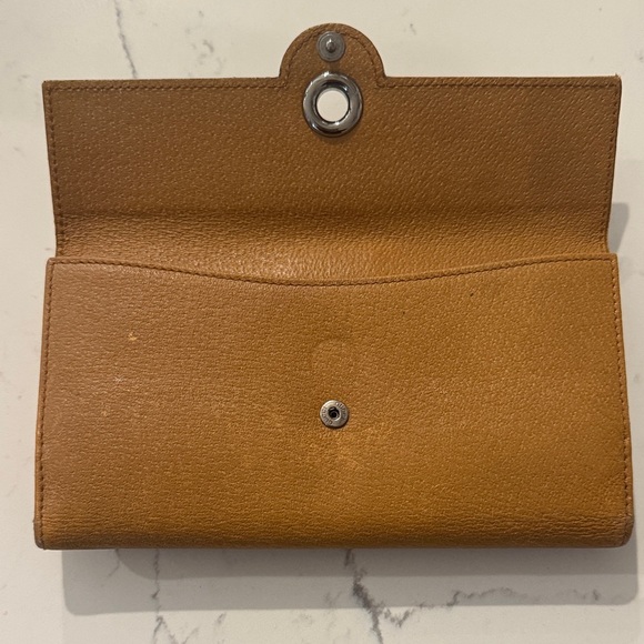 Gucci Large Leather Checkbook Wallet Camel 231835 - Picture 3 of 11